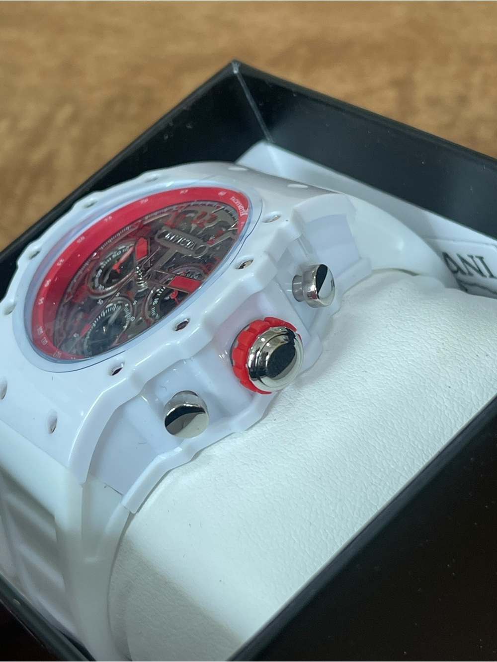 Invicta Racing Vaulthan Men's Watch - 44mm, White & Red (69660) New - Picture 3 of 12